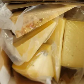 Сырное ассорти №1, 900−1000 гр.